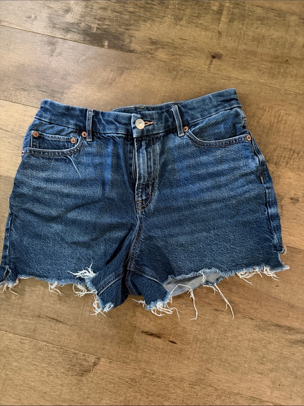 American Eagle Outfitters Blue Frayed Hem High-Rise Jean Shorts Curvy Relaxed 💋